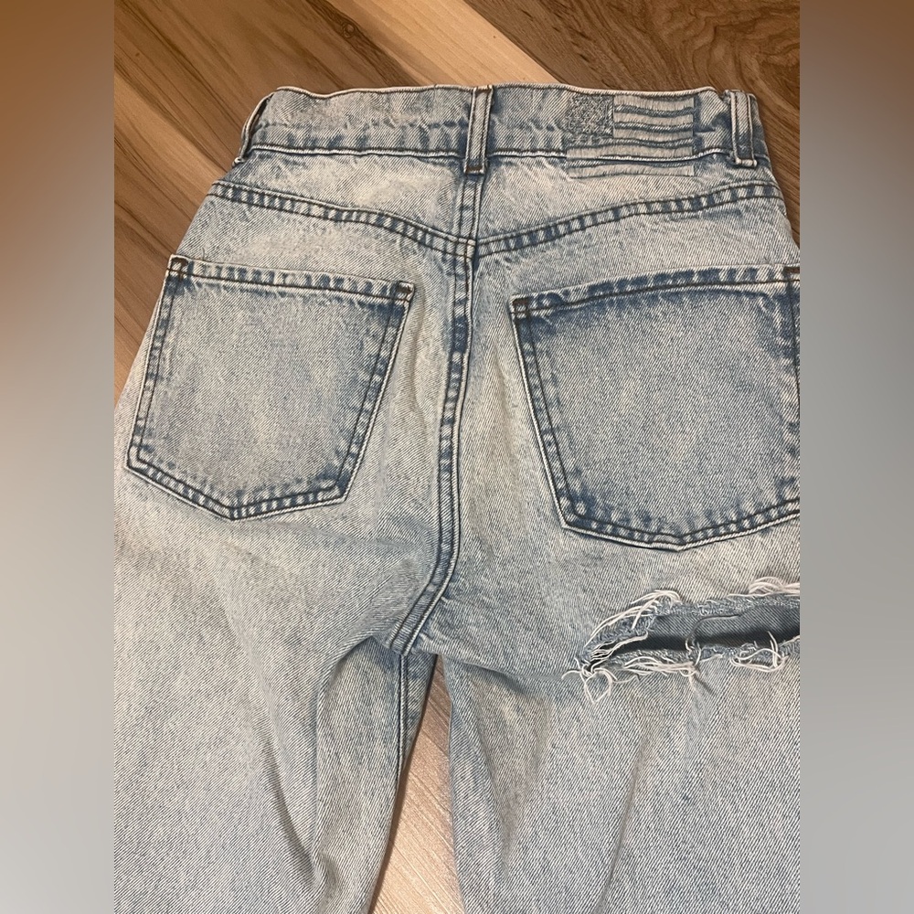 Revice Denim Jeans Womens Size 25 Light Wash Ripped Distressed Button Fly Cuffed - Picture 8 of 9